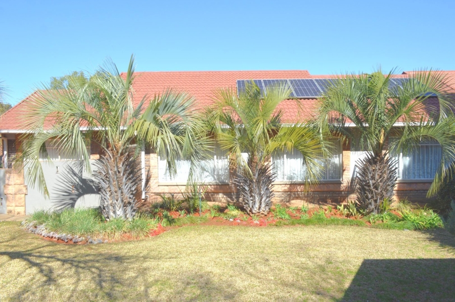 4 Bedroom Property for Sale in Wilkeville North West